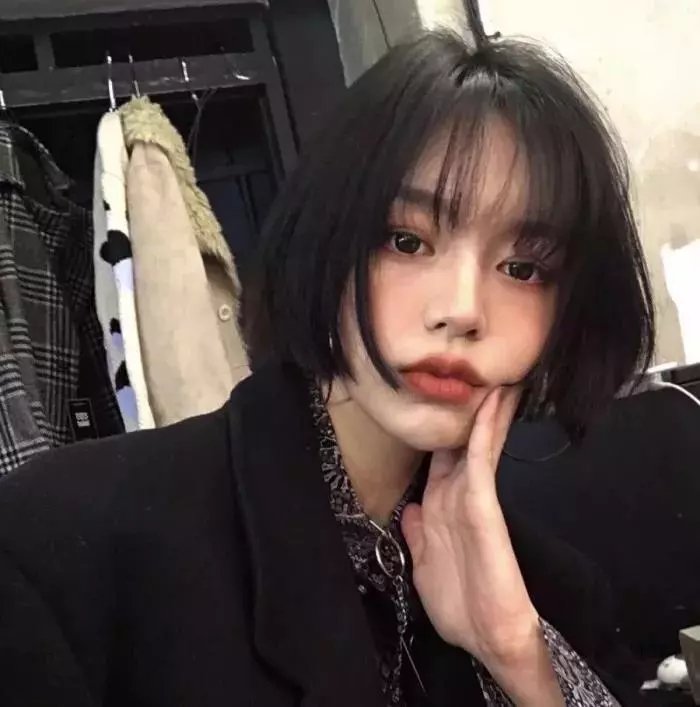 雨中的秋城